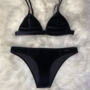 Triangl Bikini